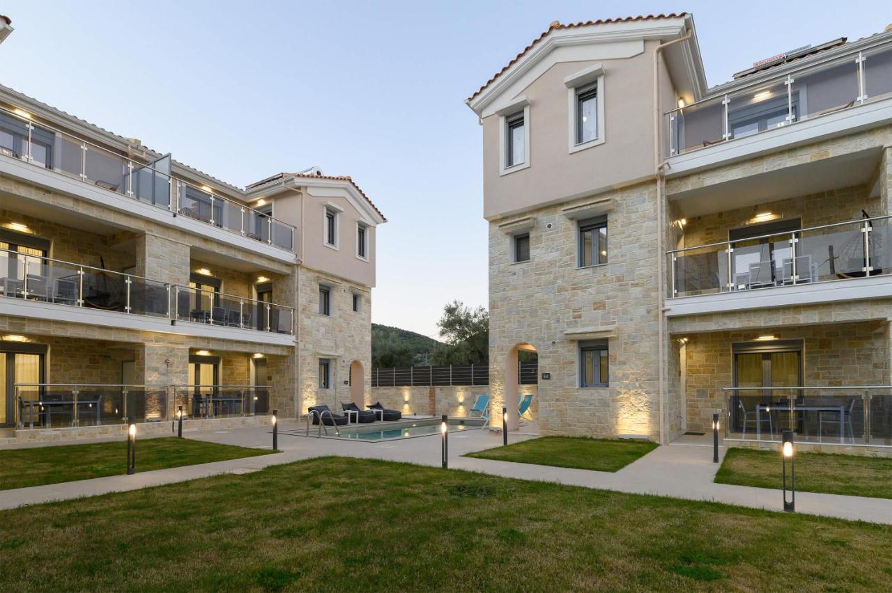 Momento Luxury Apartments Walking Distance From The Beach Nikiana Buitenkant foto