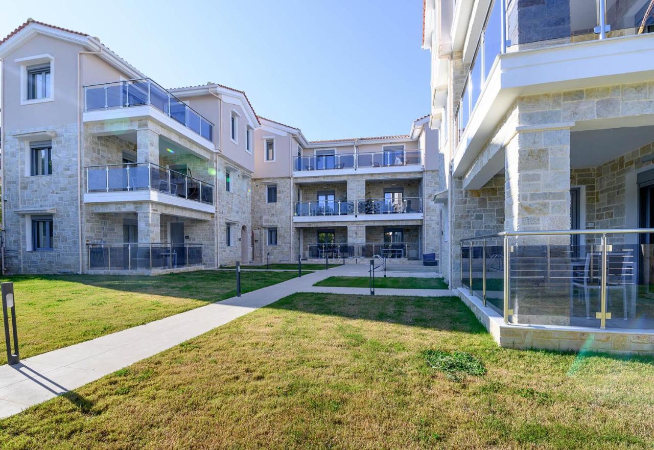 Momento Luxury Apartments Walking Distance From The Beach Nikiana Buitenkant foto