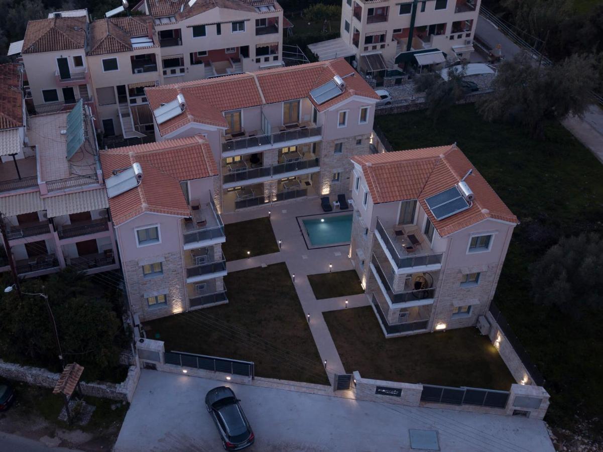 Momento Luxury Apartments Walking Distance From The Beach Nikiana Buitenkant foto