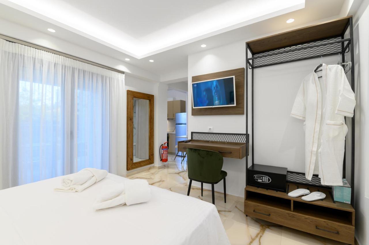 Momento Luxury Apartments Walking Distance From The Beach Nikiana Buitenkant foto