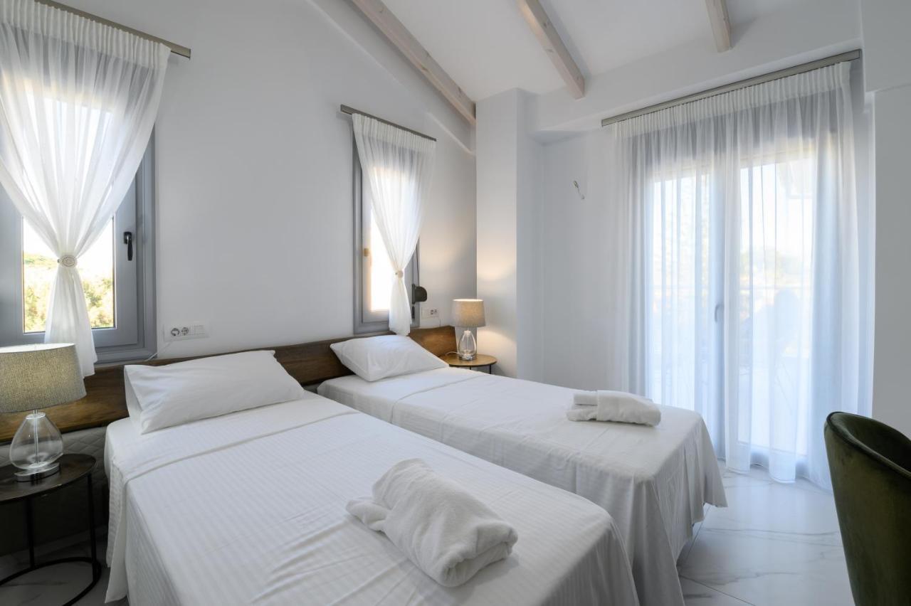 Momento Luxury Apartments Walking Distance From The Beach Nikiana Buitenkant foto
