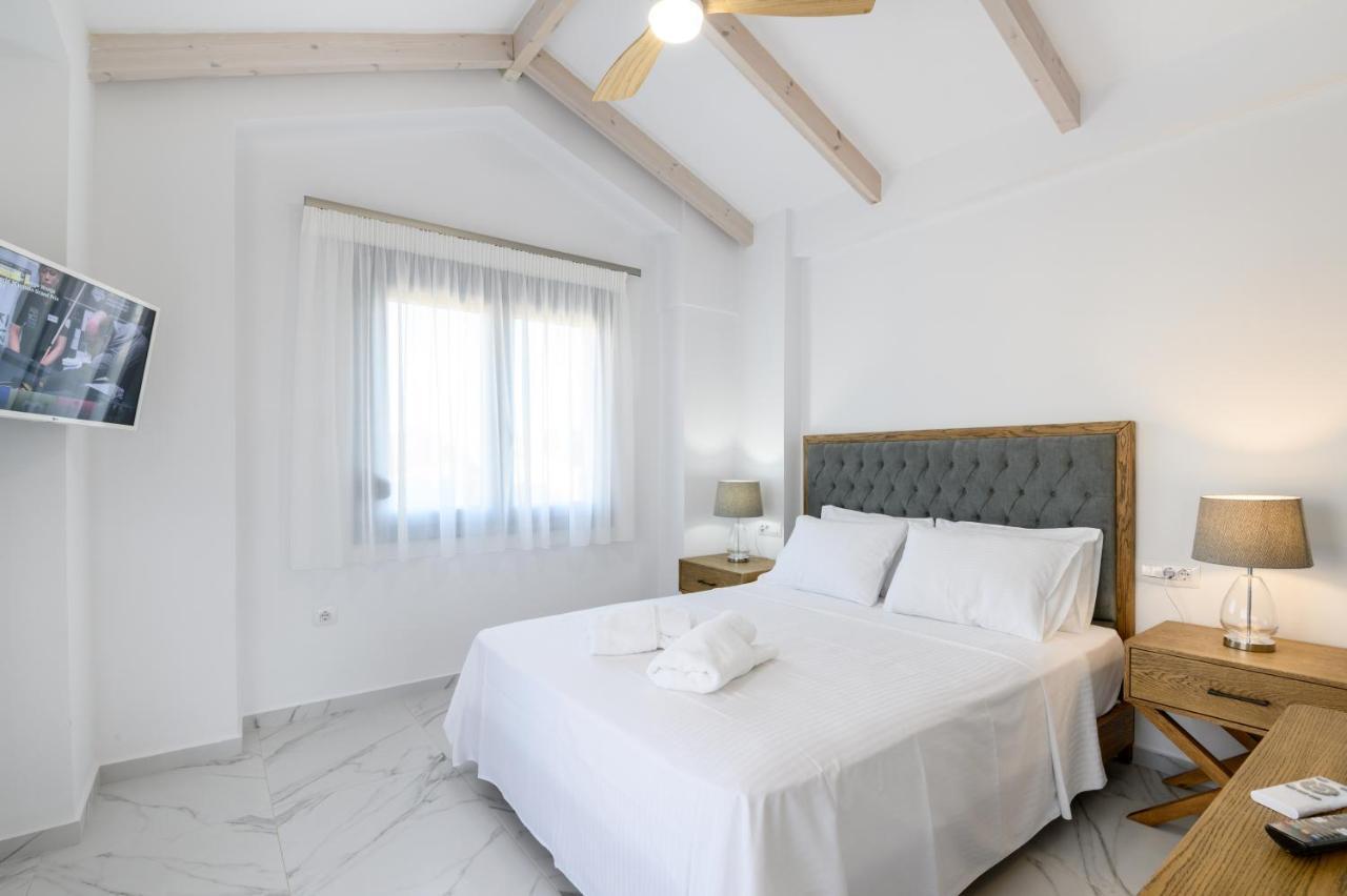 Momento Luxury Apartments Walking Distance From The Beach Nikiana Buitenkant foto